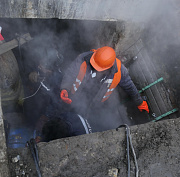Улицу Курчатова раскопали до 17 марта из-за реконструкции теплосети