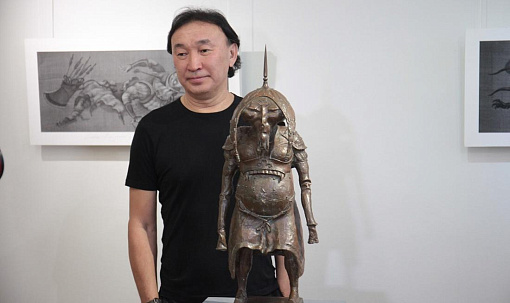 Всемирно известный скульптор Даши Намдаков открыл выставку в Новосибирске