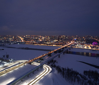20 новых опор освещения установили на Октябрьском мосту в Новосибирске