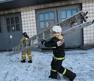 Пожарные жалуются на перекрытые проезды в центре Новосибирска