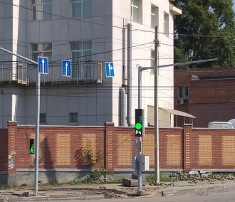Светофоры с дополнительным цветом установили на дорогах Новосибирска