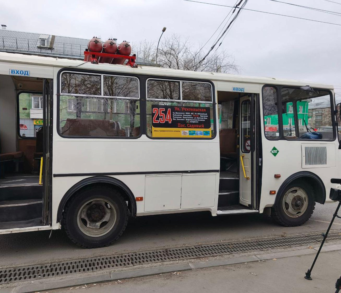 До новой инфекционной больницы в Садовом пустят дополнительный автобус