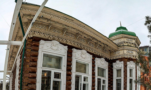 Миллион выделили на ремонт крыши особняка Бузолина в центре Новосибирска