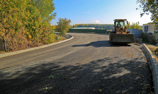 Дорогу-дублёр Бердского шоссе в Новосибирске сдадут в конце сентября