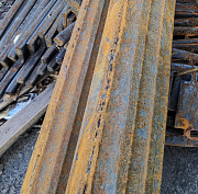 Шлагбаумы, ограждения и цепи убирают с улиц Новосибирска