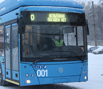 Девять новых троллейбусов доставили из Уфы в Новосибирск