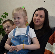 «У нас 14 детей, взяли ещё четверых»: открыта акция «Каникулы в семьях»