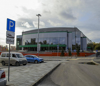 «Локомотив» обыграл красноярский «Енисей» в новом волейбольном центре
