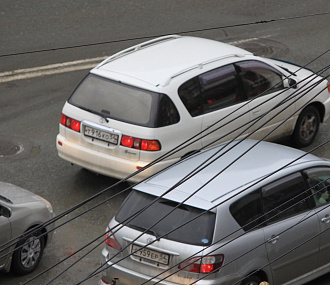 Левые повороты убрали на сложном участке улицы Сибиряков-Гвардейцев