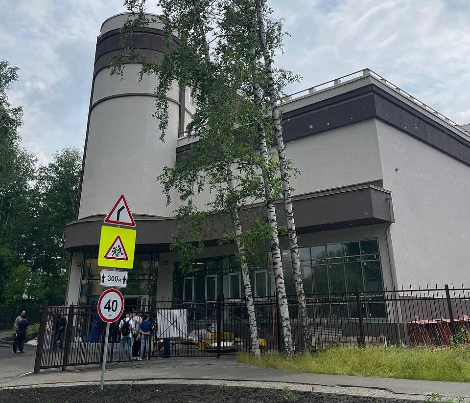 Музыкальную школу на 800 учеников заканчивают строить в Академгородке