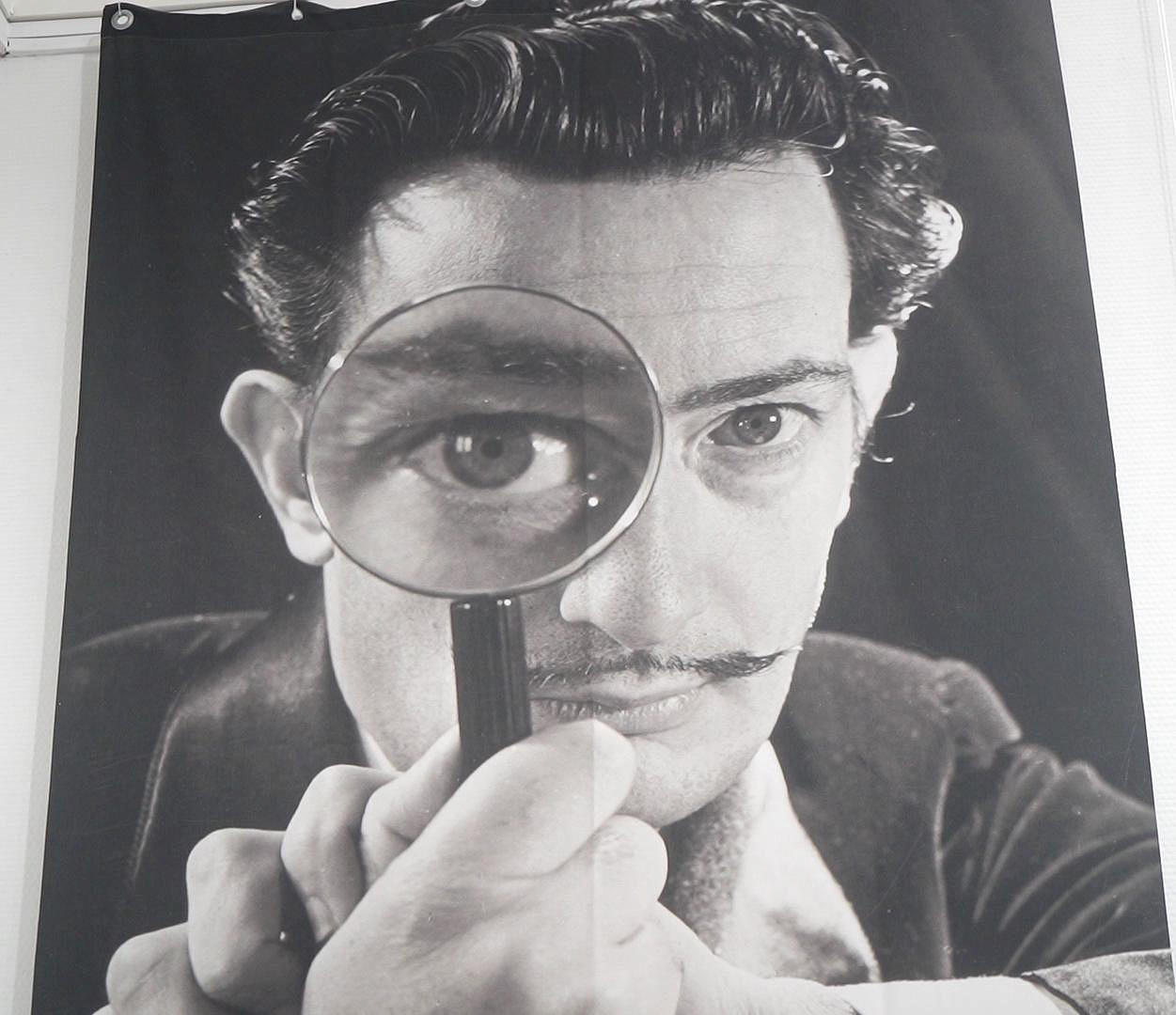 «Сюрреализм — это я!»: работы Сальвадора Дали выставили в Новосибирске