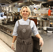 «Горжусь, когда вижу полный зал»: лучший шеф-повар Сибири о любимой работе