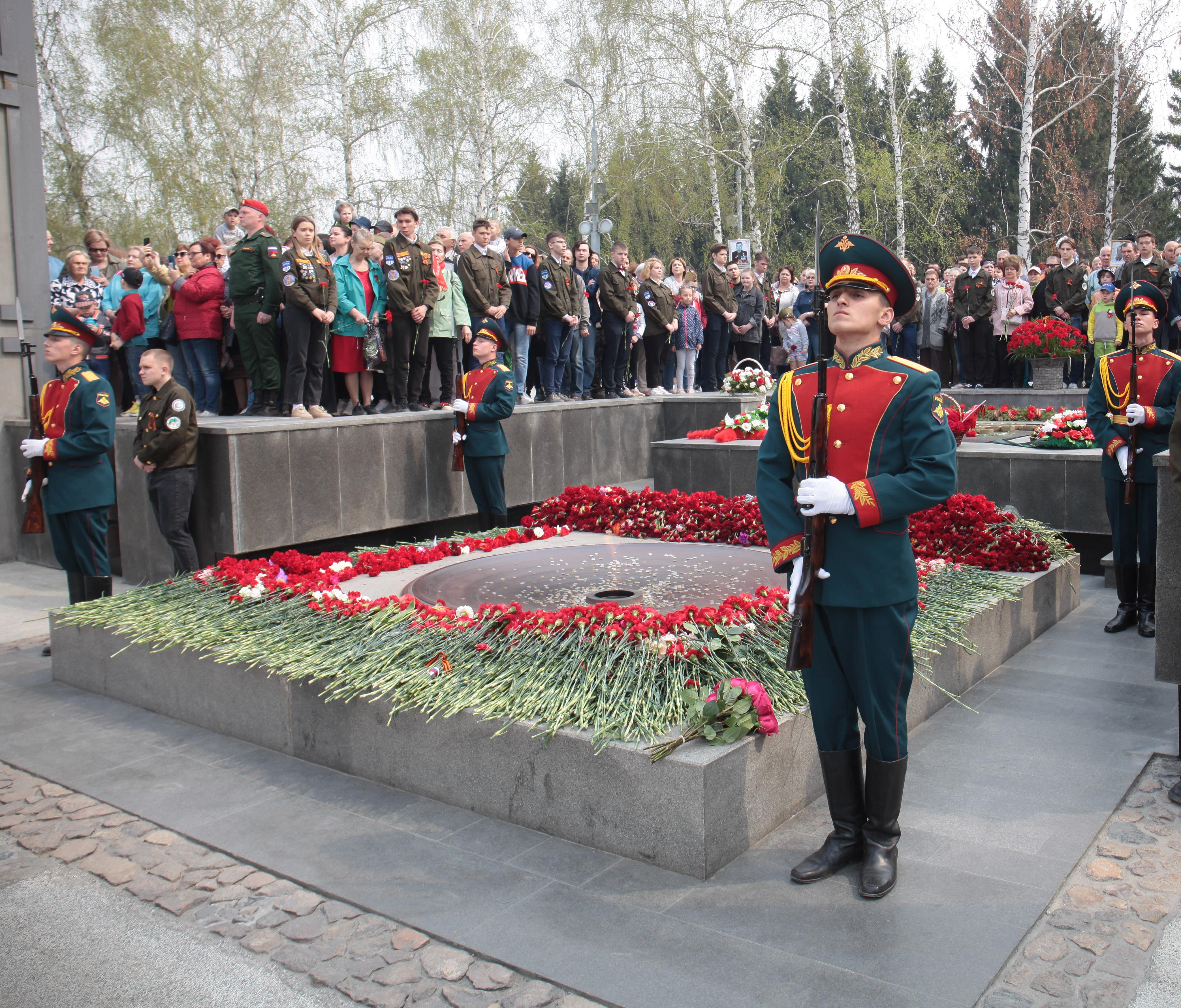 Промаршировать вдоль Монумента Славы предлагают жителям Новосибирска