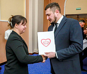 Победителей конкурса «Доброволец года — 2025» наградили в Новосибирске