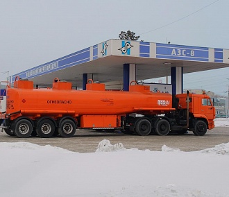 Цены на бензин на новосибирских заправках заморозили до июля