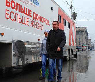 «Помоги делом!»: новосибирцев зовут стать донорами крови
