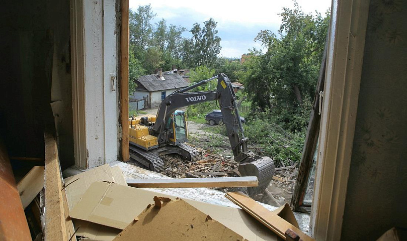 49 аварийных домов снесли в Новосибирске c начала года
