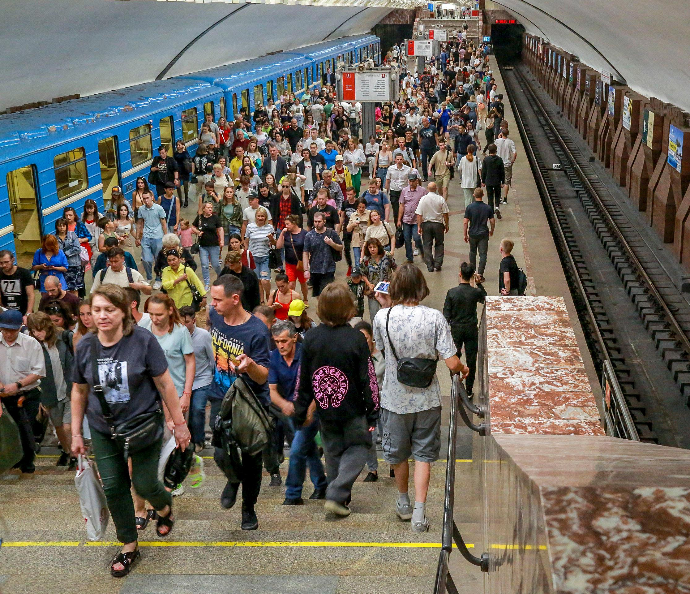 «Площадь Маркса» лидирует по пассажиропотоку в метро Новосибирска