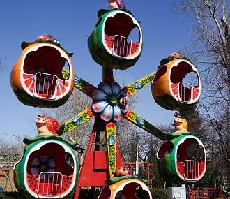 Аттракционы в парке «Первомайский» впервые заработают зимой