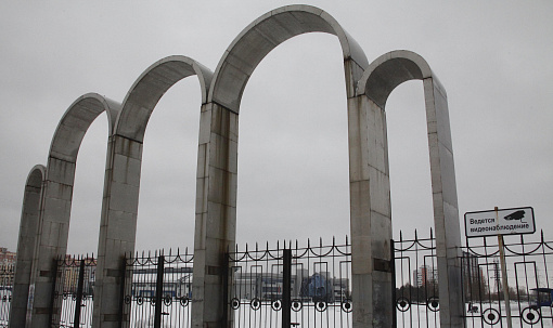 Если вы пропустили: путь к Оби, Санта-Барбара в Западном и свитер от ИИ