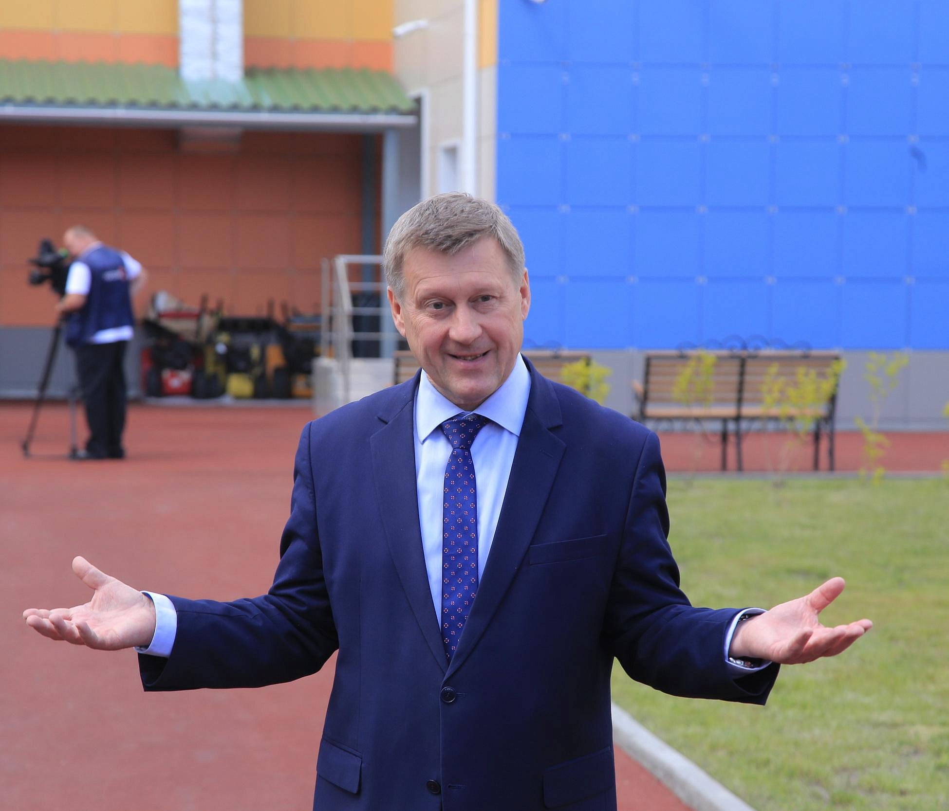 Мэр Локоть поздравляет с Международным днём защиты детей