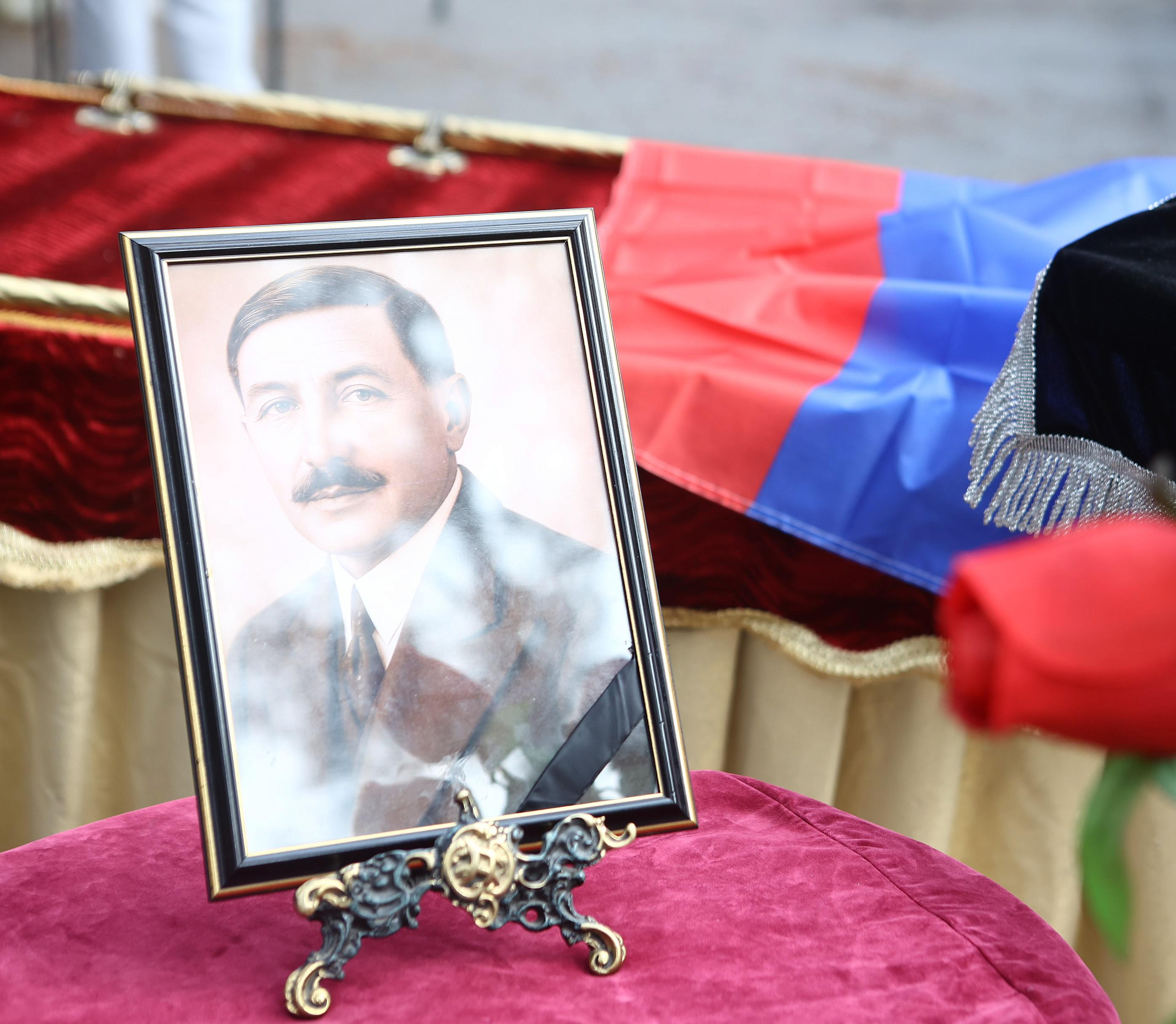 Останки пропавшего в 1942 году красноармейца захоронили в Новосибирске