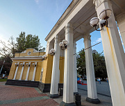 Казацкие можжевельники и монгольские дубы высадили в Центральном парке