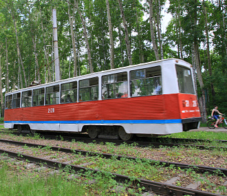 Трамваи изменят маршруты из-за ремонта теплосети в Новосибирске