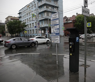 Девять платных парковок откроют на Красном проспекте