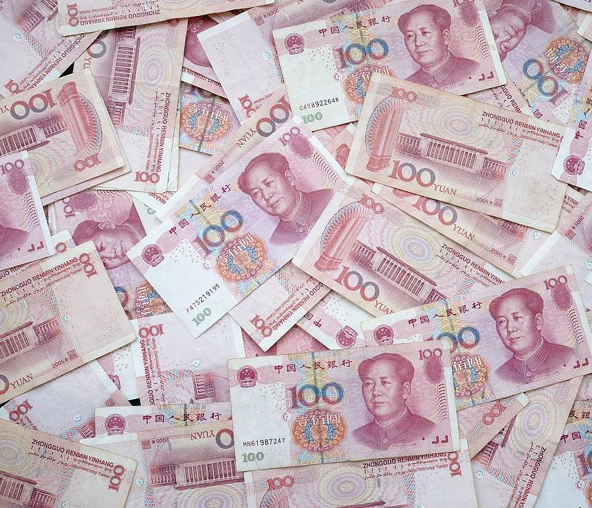 Хранить ли сбережения в юанях: советы новосибирского экономиста