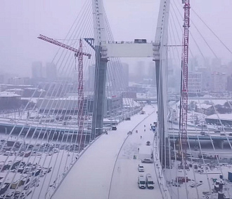 Укрытый снегом четвёртый мост в Новосибирске показали с беспилотника