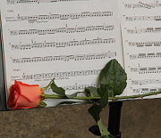 Бойцы СВО вышли на сцену с музыкальными номерами в День народного единства