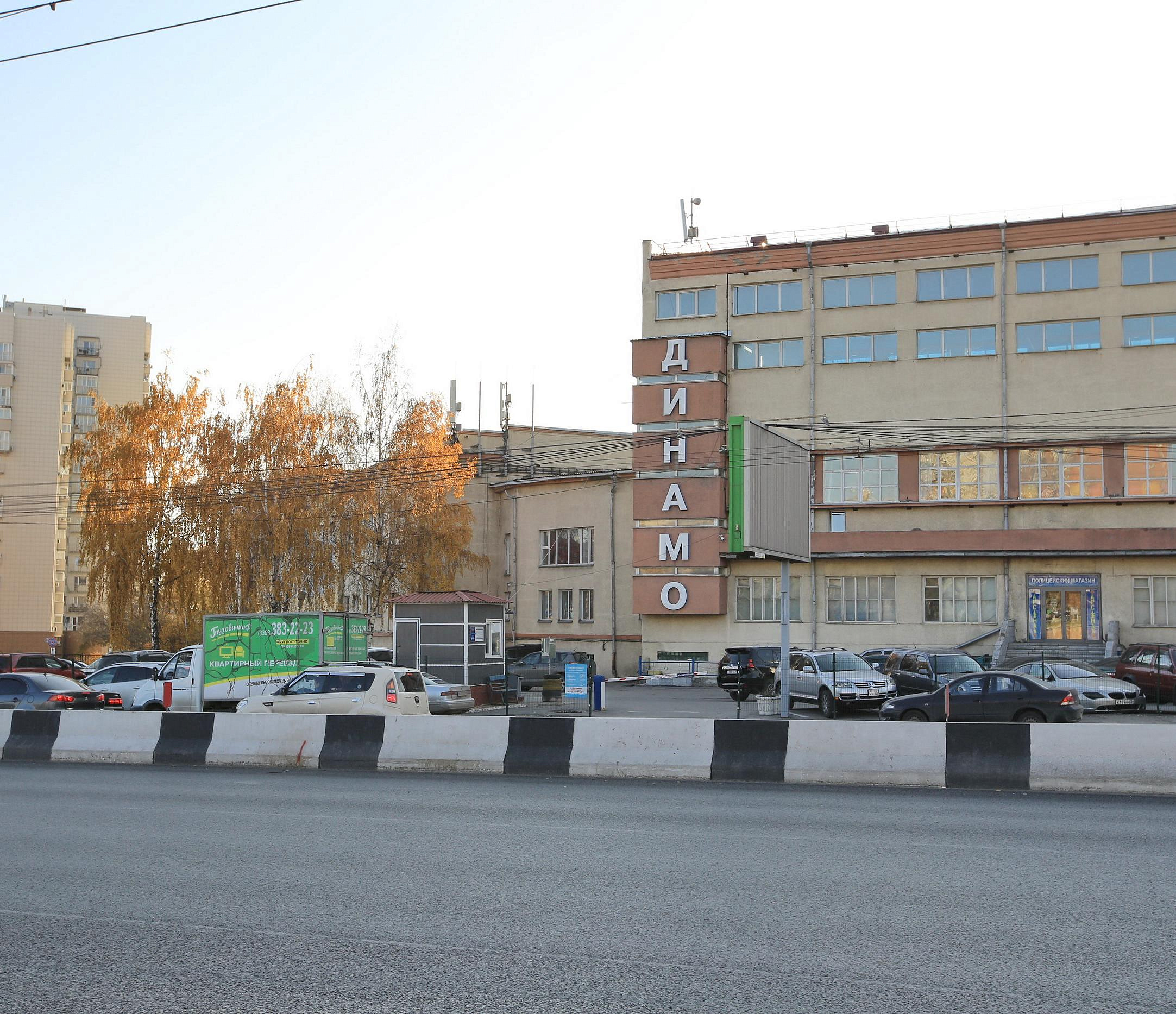 Парк разобьют на месте платной парковки у бассейна «Динамо»