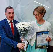 Легкоатлетка Ермакова рассказала мэру Кудрявцеву о победе в Казани