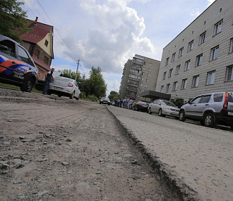 Полукилометровый участок улицы Лескова отремонтируют к концу недели