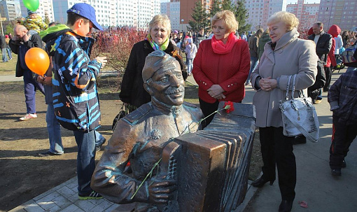 Стала известна судьба пропавшего из сквера памятника Василию Тёркину