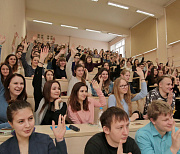 Гранитом науки сыт не будешь: где подзаработать студенту в Новосибирске