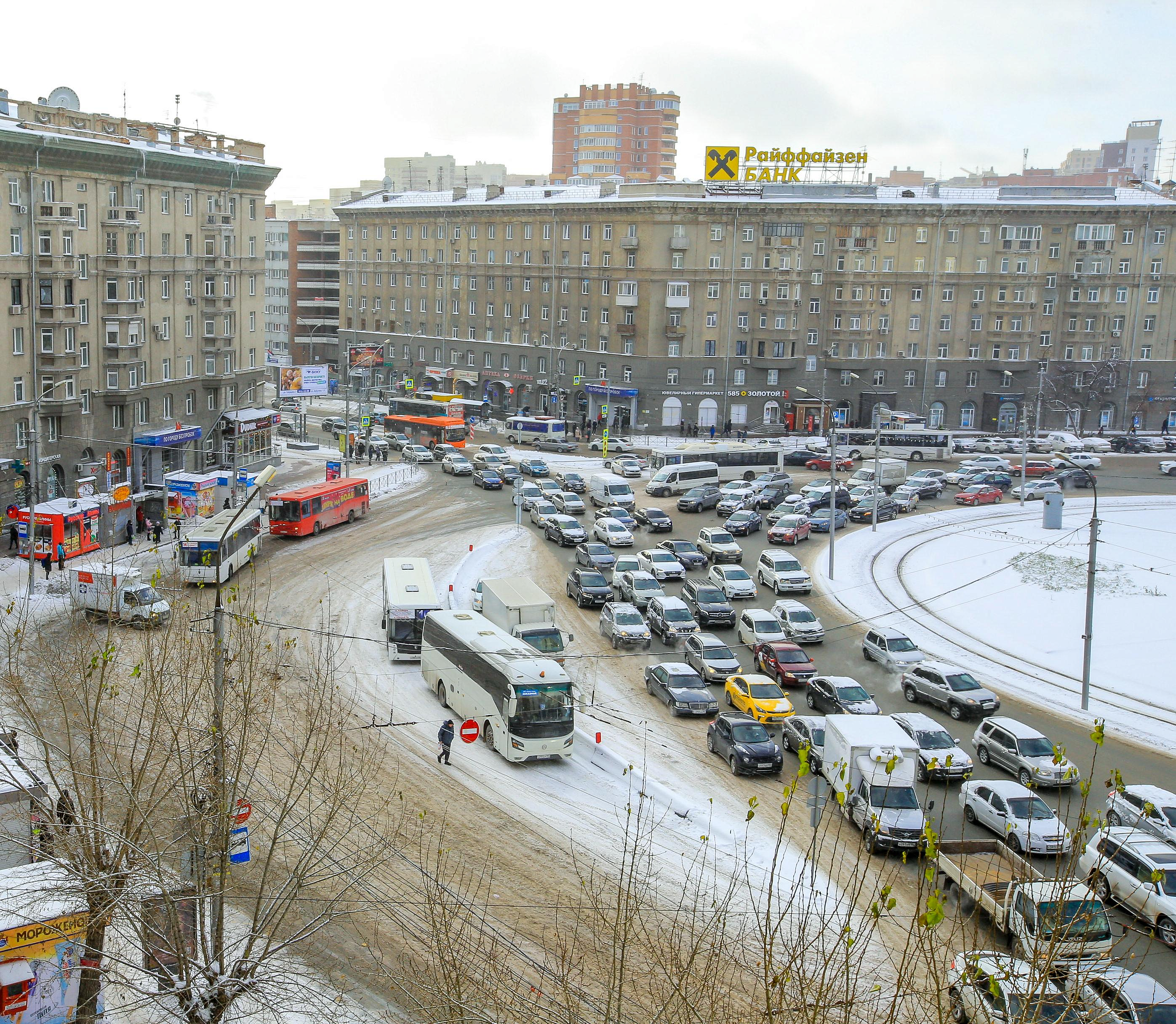 Когда реконструируют площадь Калинина — рассказал глава округа