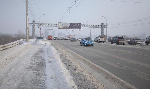 После дождя и снега ТУАД обеспечило проезд по новосибирским трассам