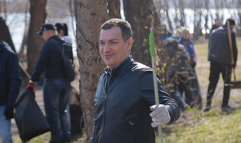 Мэр Кудрявцев поздравляет новосибирцев с Днём Весны и Труда