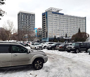 Мэр Кудрявцев: платную парковку оборудовали у Михайловской набережной