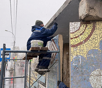 Реконструкцию мозаичной остановки с улицы Мира завершают в Новосибирске