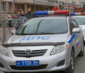 Восемь экипажей ДПС добавили на дороги Новосибирска из-за аварий
