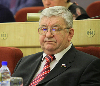 Мэр Локоть выразил соболезнования семье экс-сенатора Алексея Беспаликова