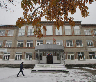Масштабный ремонт старой школы на Добролюбова закончат в 2023 году