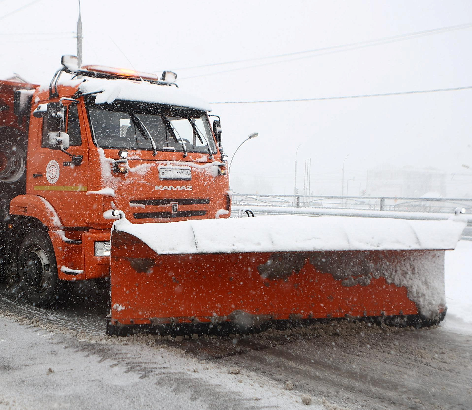 Новосибирских водителей попросили воздержаться от загородных поездок
