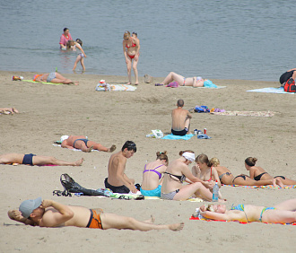 Мэр Новосибирска объяснил закрытые пляжи в жаркую погоду