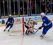Хоккейный турнир силовиков в Новосибирске посетил мэр Кудрявцев