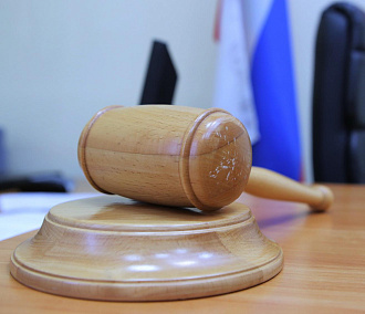 Суд арестовал новосибирского депутата на семь суток