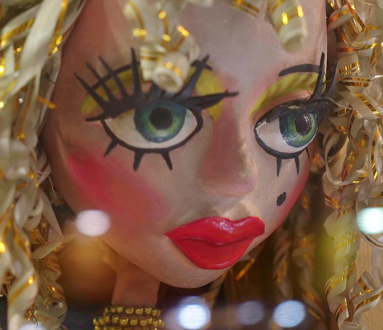 Культурная столица: театр кукол, автобусная экскурсия и мир зиллениалов